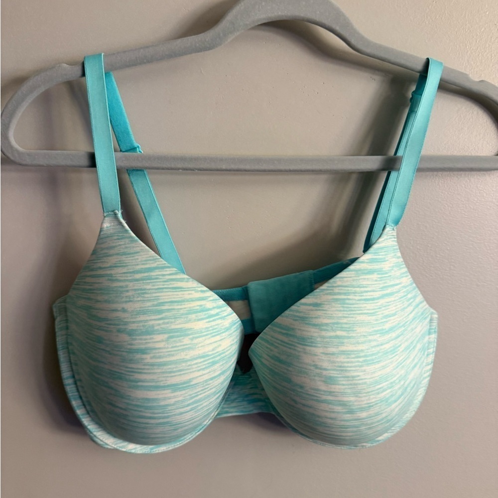 PINK Victoria's Secret Light Blue Bra